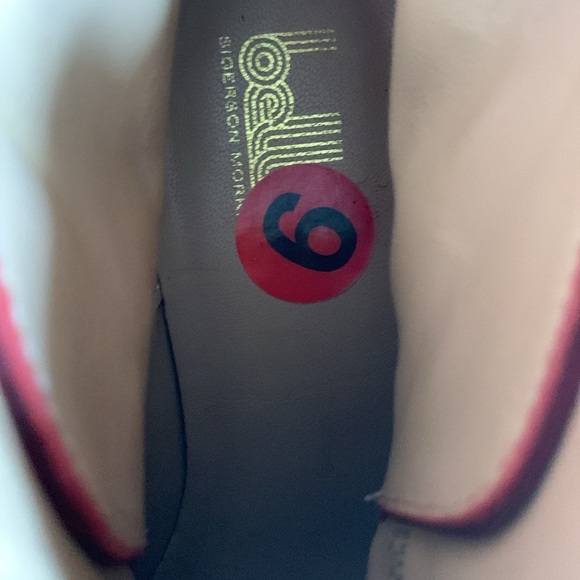 Belle suede ankle boot - Picture 5 of 7